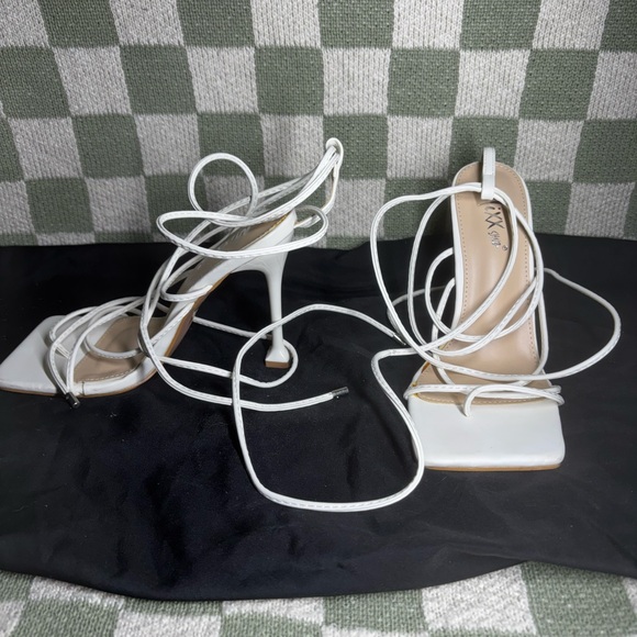 Women’s Strappy Heels - Picture 2 of 2